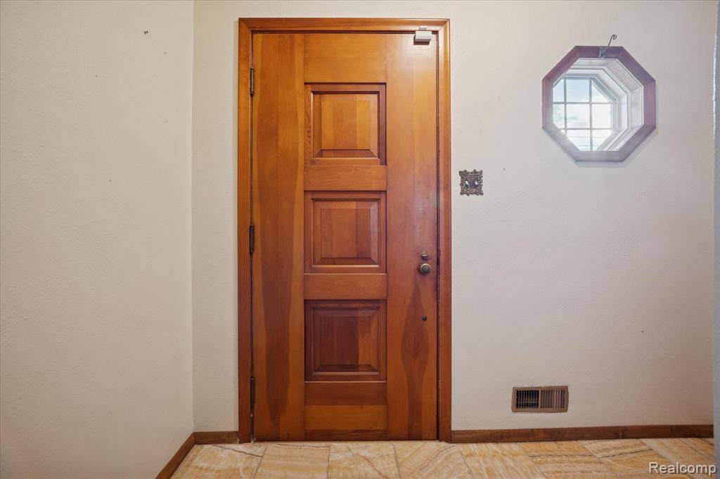 Temperance, MI 48182,1944 W Sterns Road