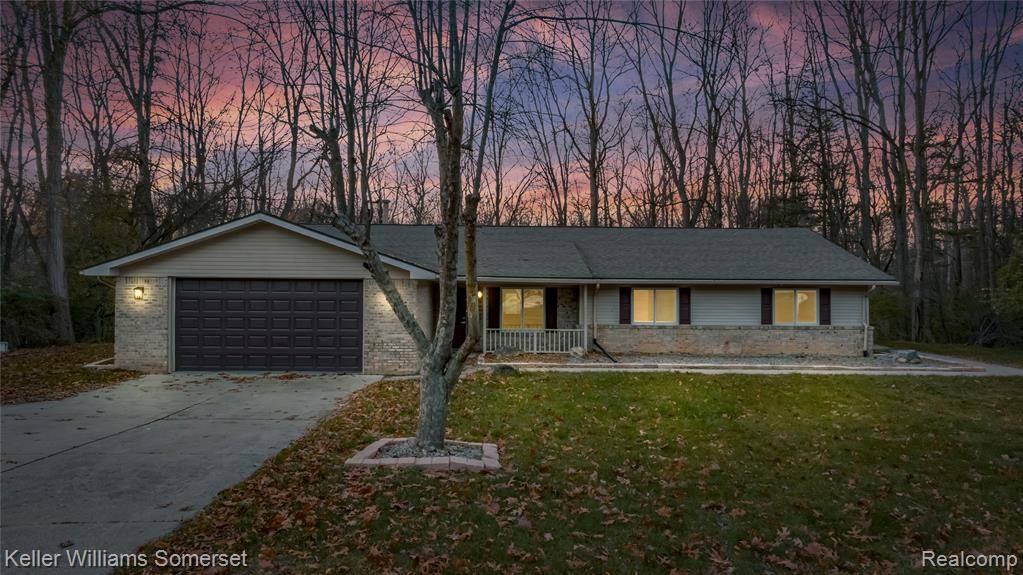 Ortonville, MI 48462,993 Groveland Pines Drive