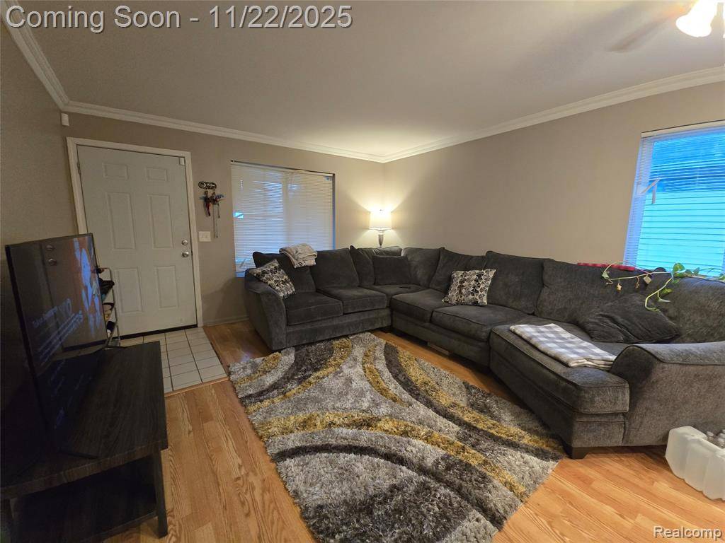 Roseville, MI 48066,17551 East 10 Mile Road