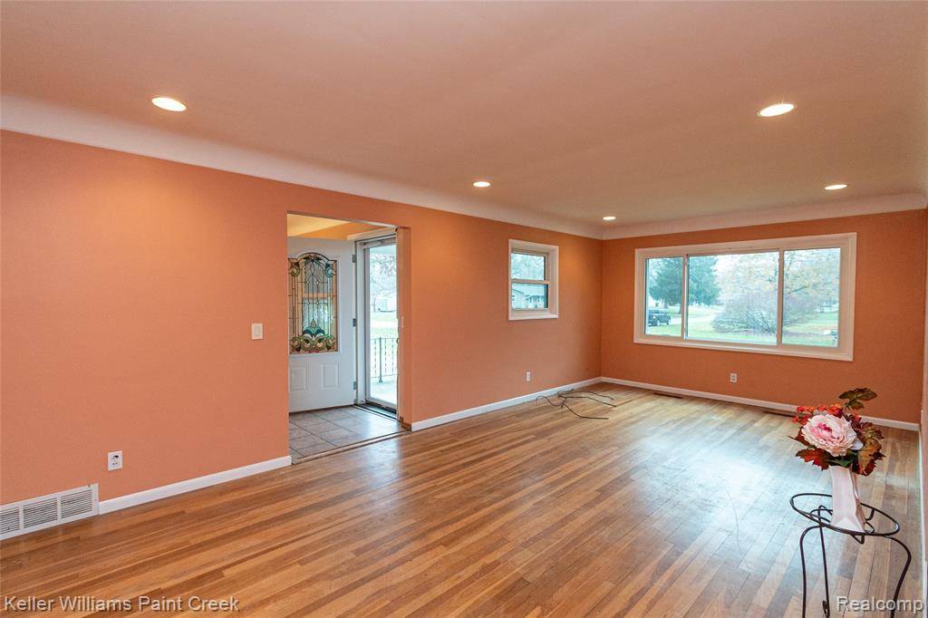 Jackson, MI 49203,2307 Kenilworth Road