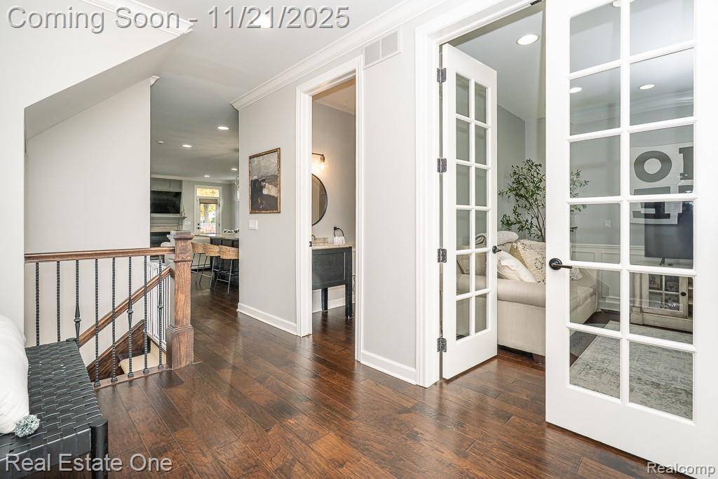 Birmingham, MI 48009,1571 Ruffner Avenue