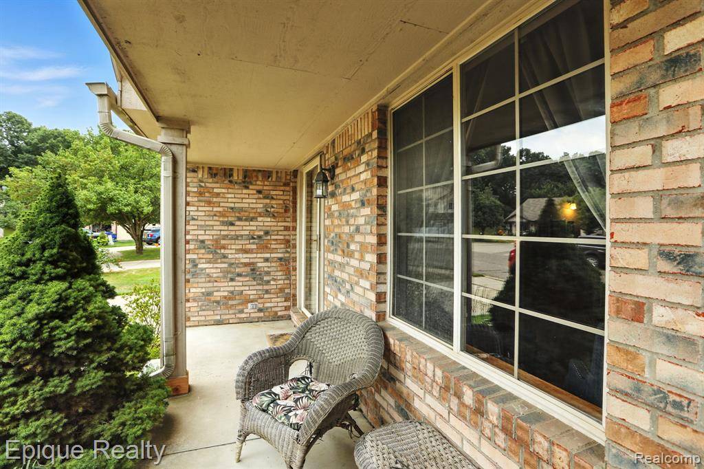 Lake Orion, MI 48362,418 Converse Court