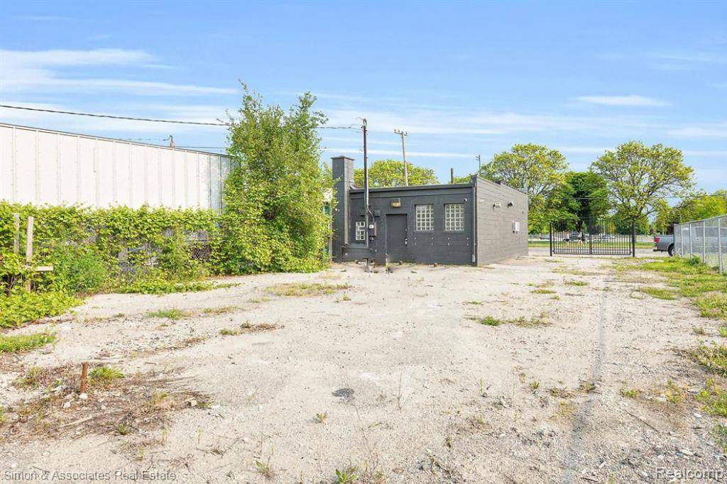 Eastpointe, MI 48021,15615 E 10 Mile Road