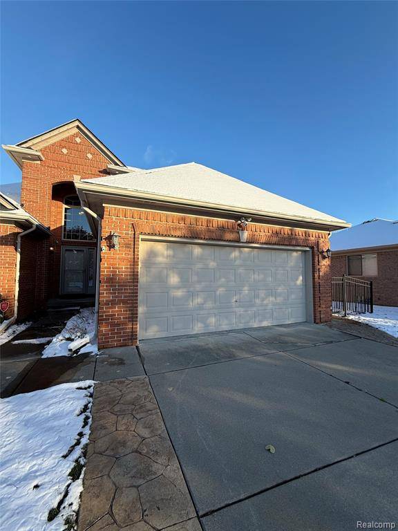 Clinton Twp, MI 48036,42600 Pinehurst Drive