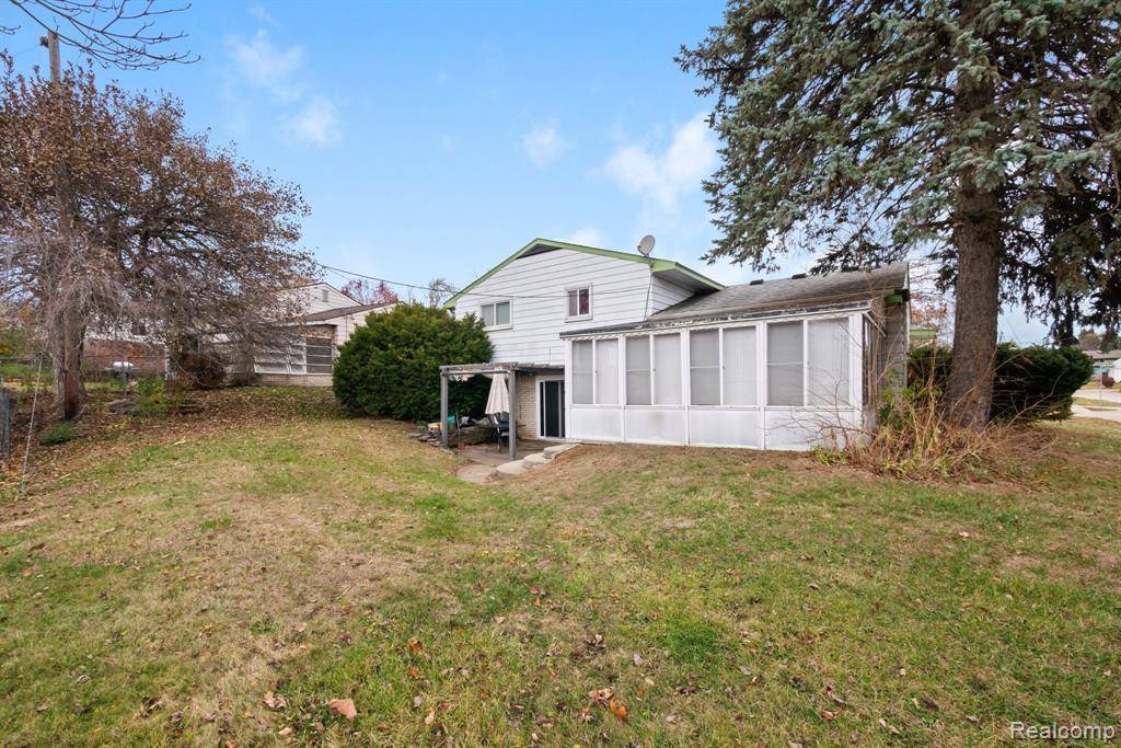 Auburn Hills, MI 48326,2694 Crofthill Drive