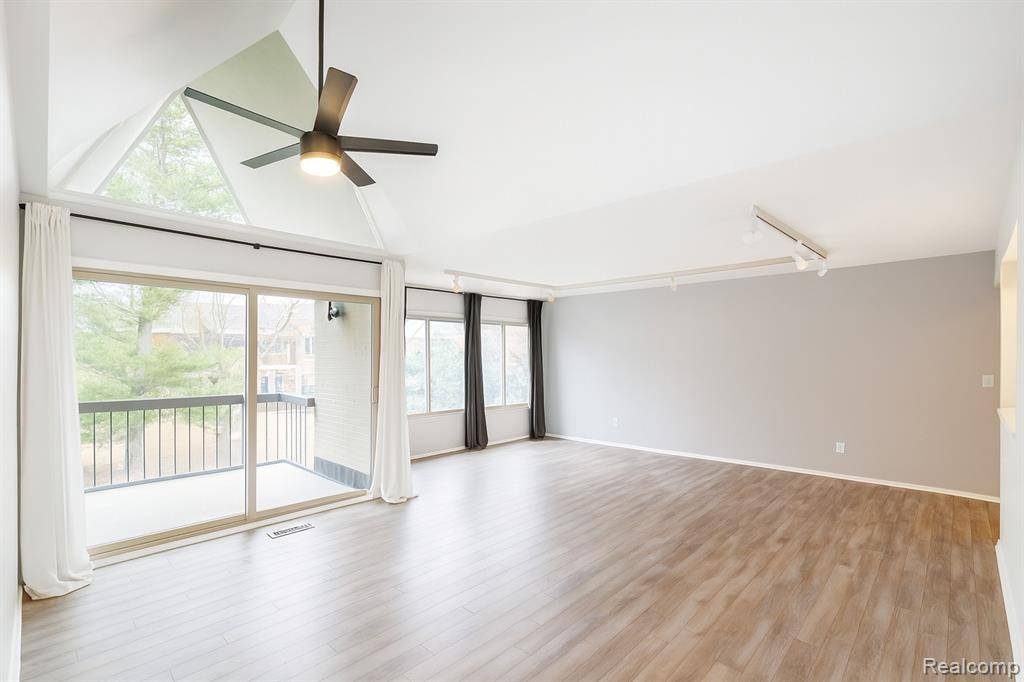 Bloomfield Hills, MI 48302,2005 Klingensmith Road