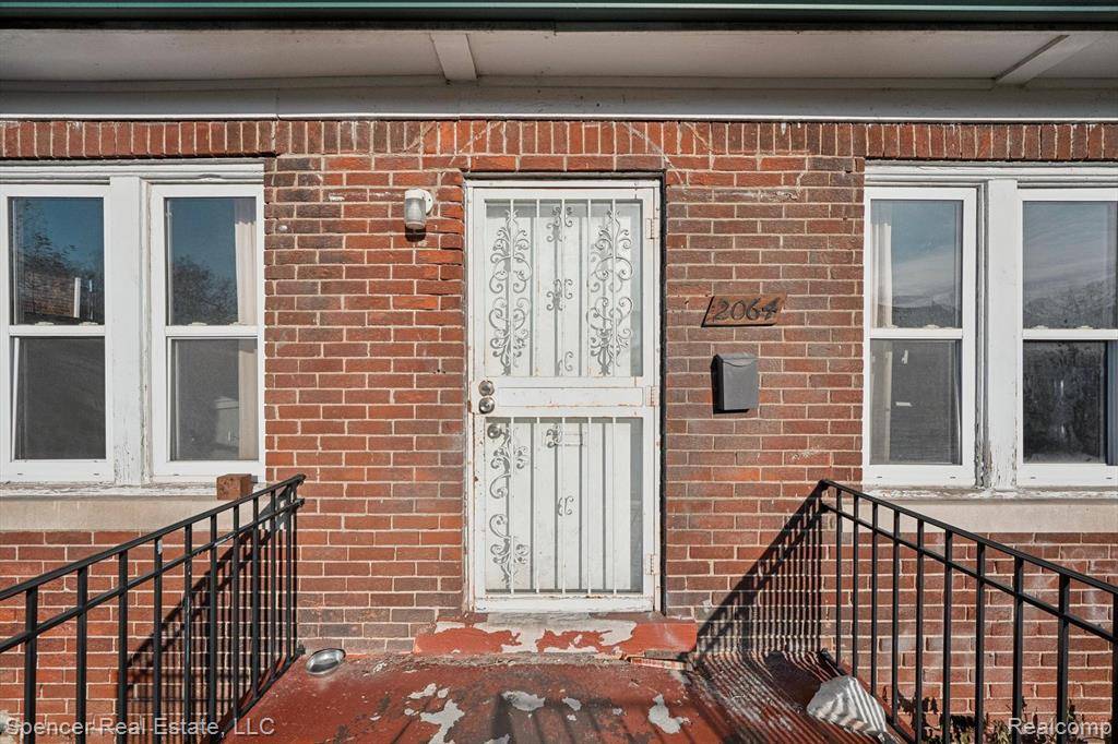 Detroit, MI 48206,2064 Glynn Court