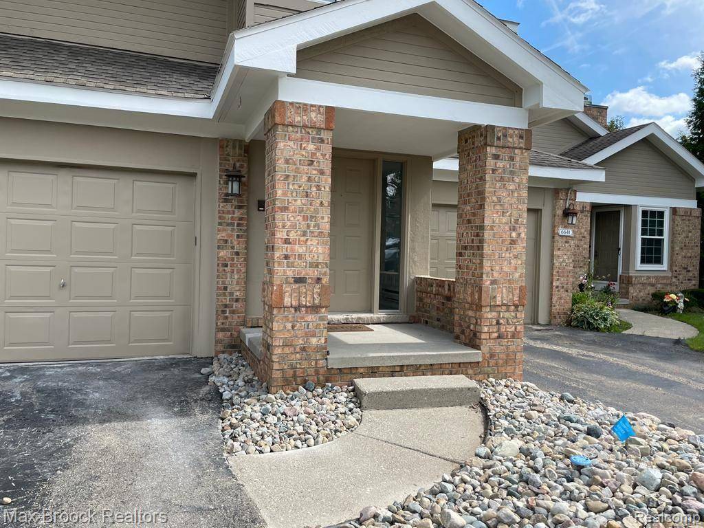 West Bloomfield, MI,6635 BELLOWS Court