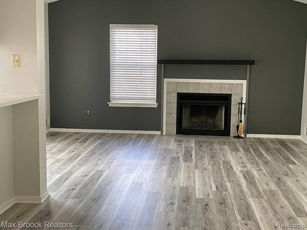 West Bloomfield, MI,6635 BELLOWS Court