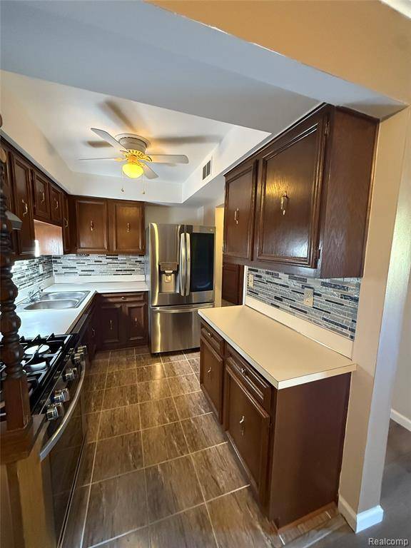 Shelby Twp, MI 48316,54711 Shelby Road