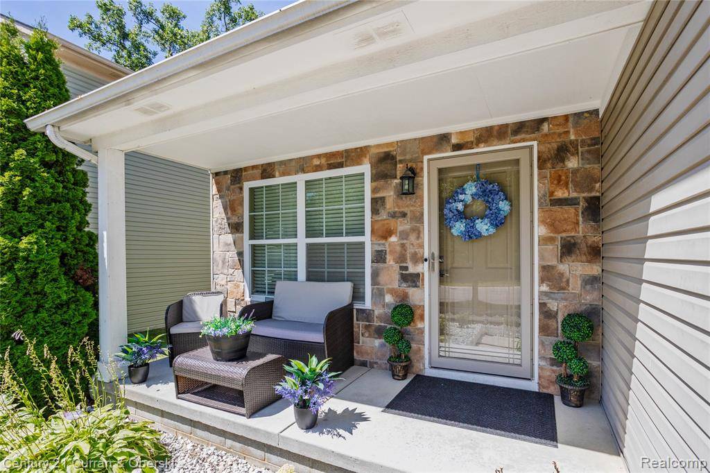 Redford, MI 48239,13985 Breakfast Drive