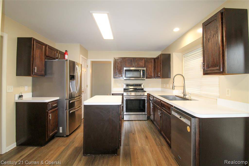 Canton, MI 48188,3571 BROOKLYN Drive