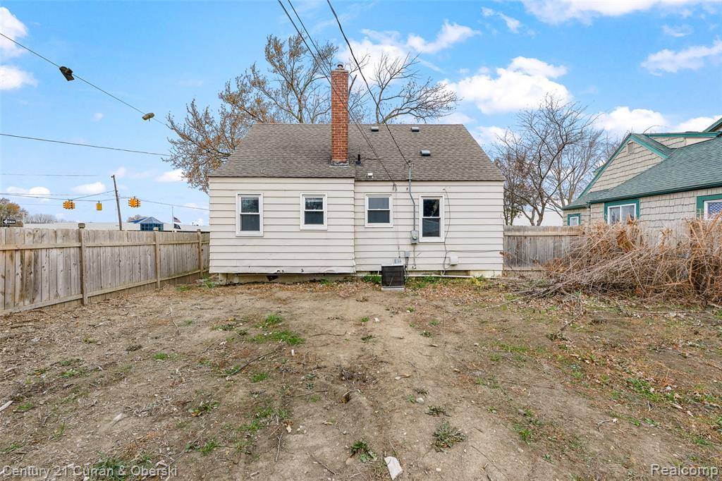 Southgate, MI 48195,14593 Superior Street