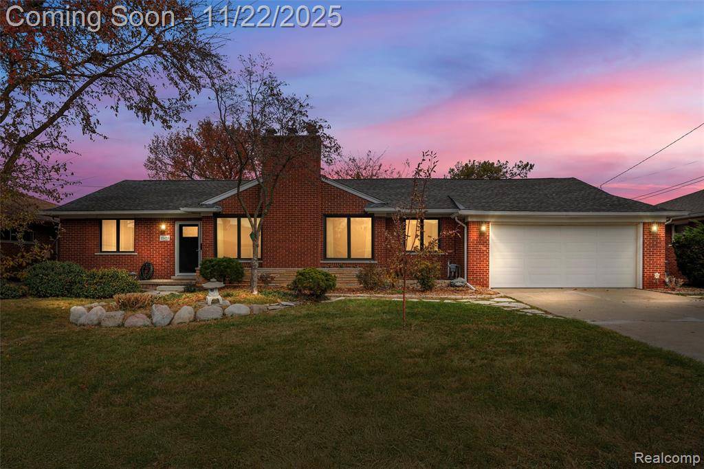 Saint Clair Shores, MI 48081,22429 Lakecrest Street