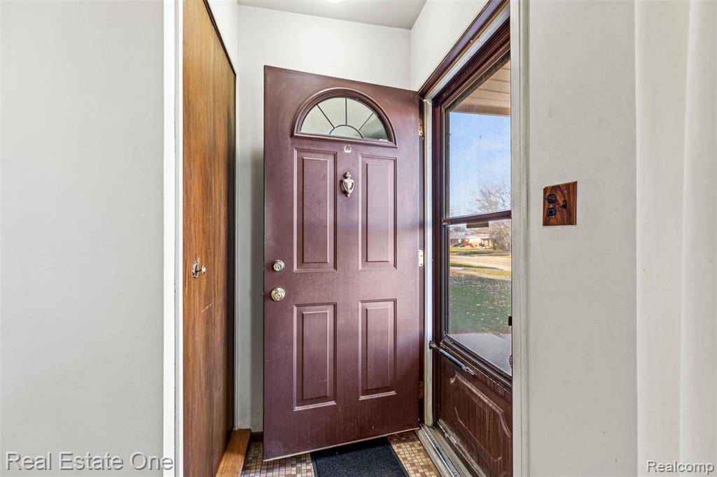 Southgate, MI 48195,13765 Leroy Street