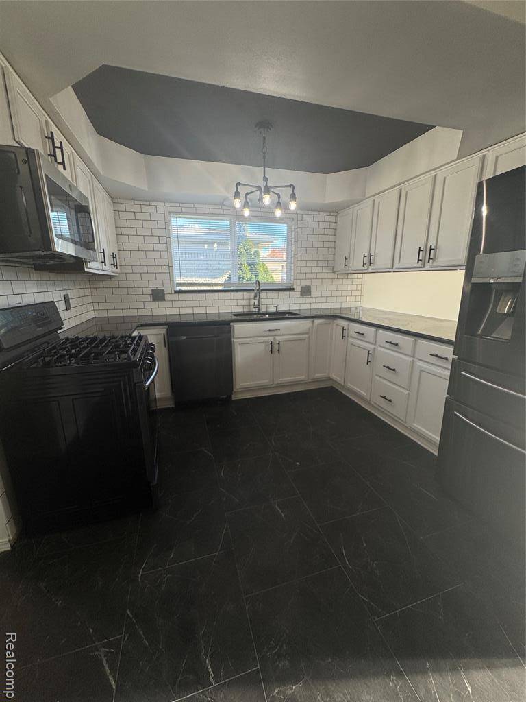 Warren, MI 48088,13502 Moceri Circle