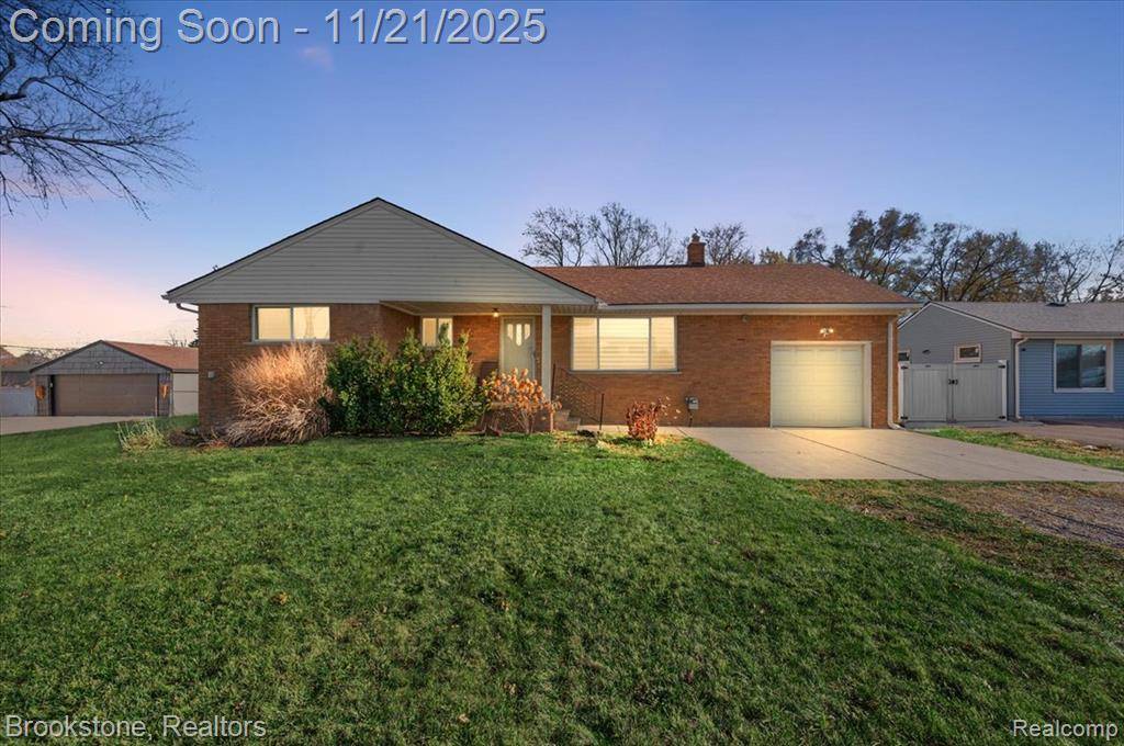 Clinton Twp, MI 48036,38226 Groesbeck Highway