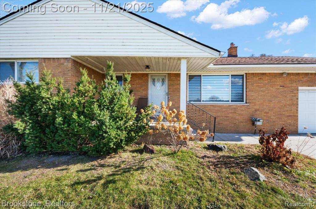 Clinton Twp, MI 48036,38226 Groesbeck Highway