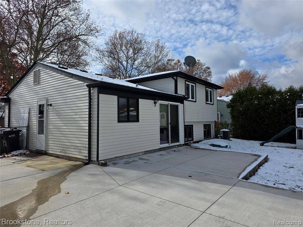 Sterling Heights, MI 48313,14945 Annapolis Drive