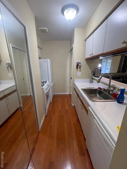 Sterling Heights, MI 48312,35277 Terrybrook Drive