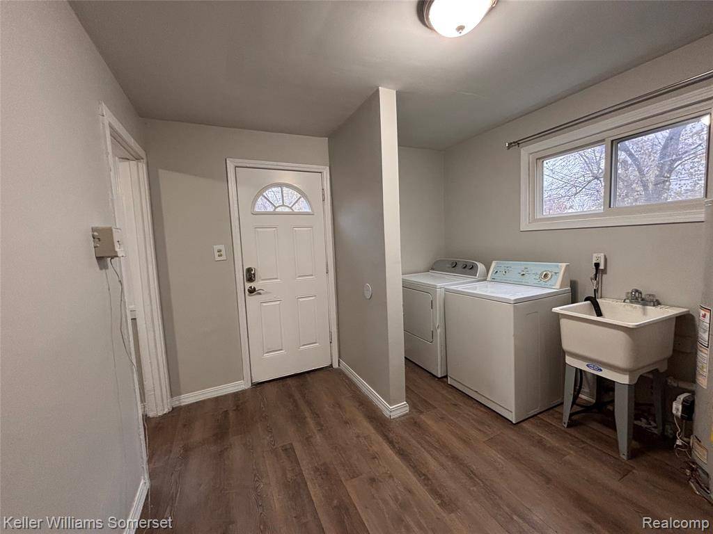 Westland, MI 48186,2307 deerfield court