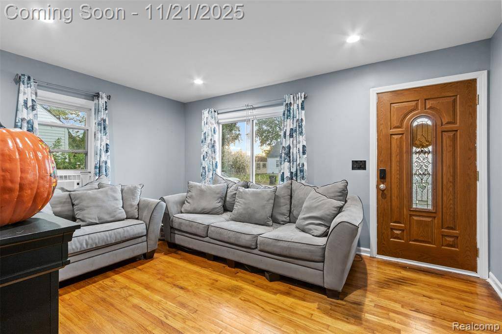 Roseville, MI 48066,26842 Pattow Street