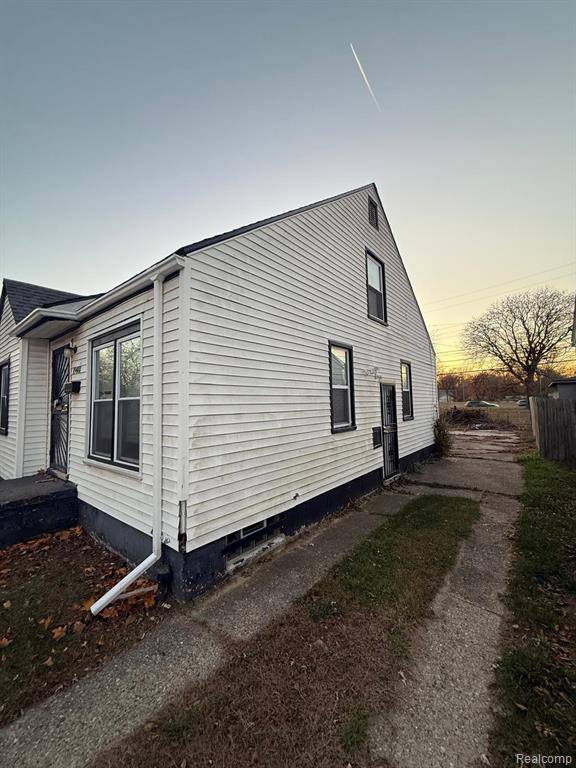 Detroit, MI 48235,19481 Fenmore Street