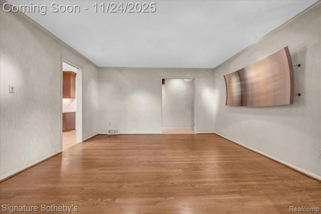 Bloomfield Hills, MI 48304,130 Denbar Road