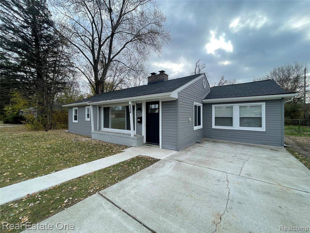 Southfield, MI 48075,17639 Addison Street