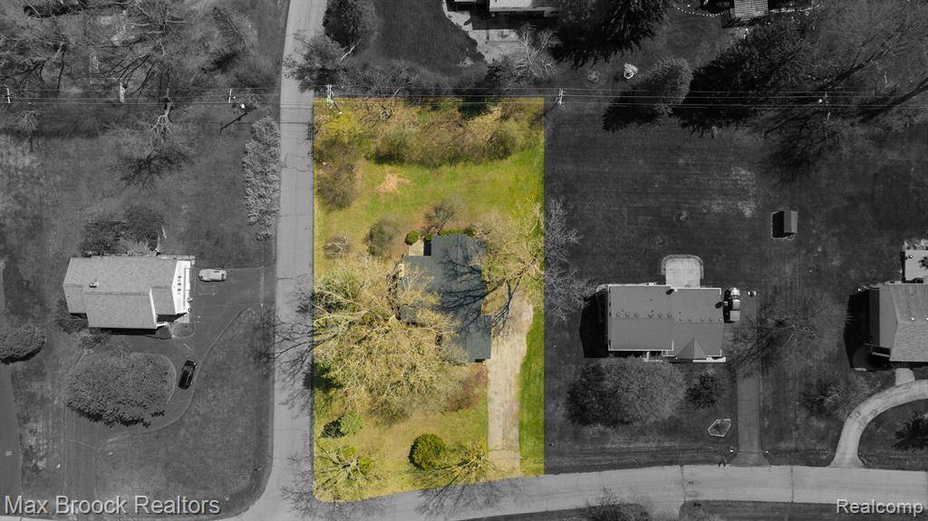 West Bloomfield, MI,6207 NICHOLAS Drive