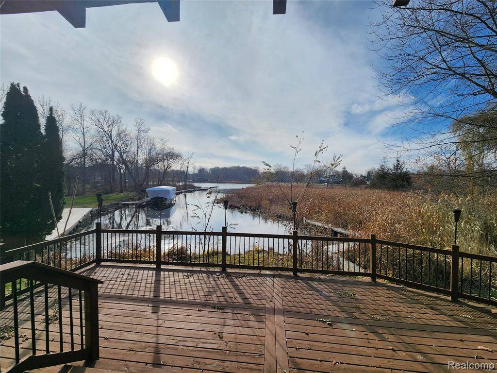 Waterford, MI 48327,4773 Chipman Drive