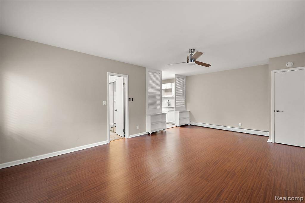 Walled Lake, MI 48390,307 Ladd Road