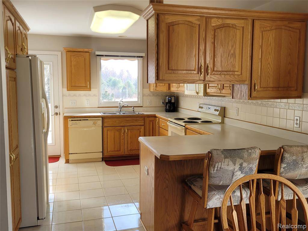 Grand Blanc, MI 48439,6095 Steeplechase Drive