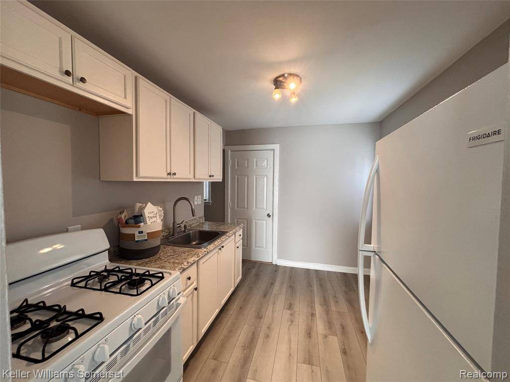 Hazel Park, MI 48030,837 E Woodward Heights Boulevard