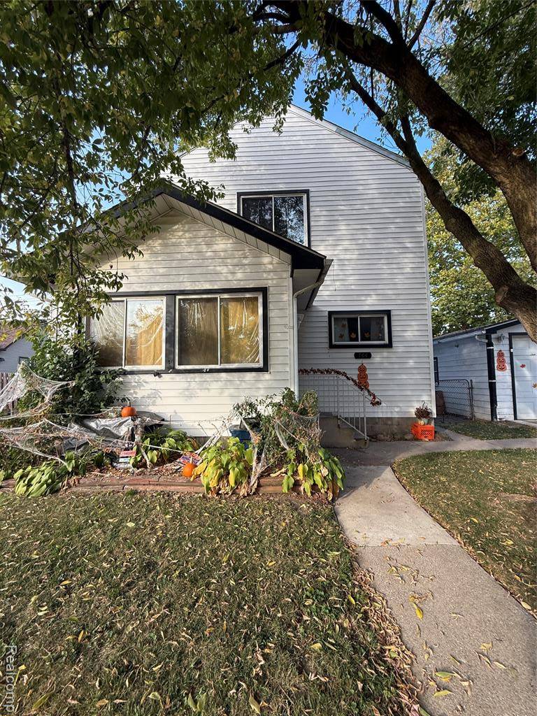 Lincoln Park, MI 48146,764 White Avenue