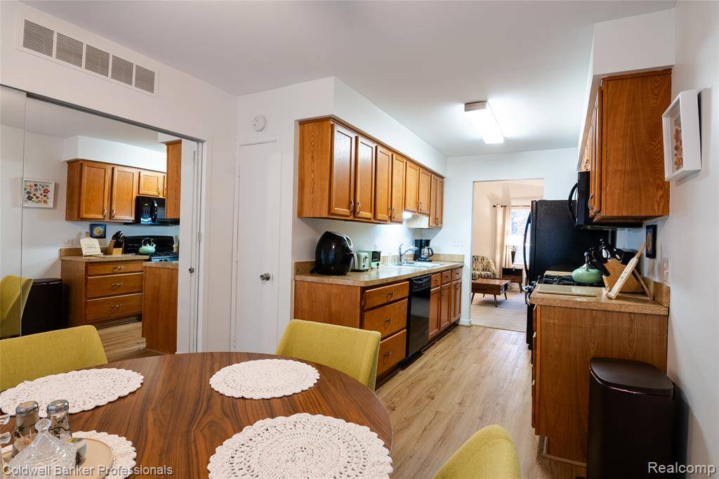 Roseville, MI 48066,27127 Antonio Drive