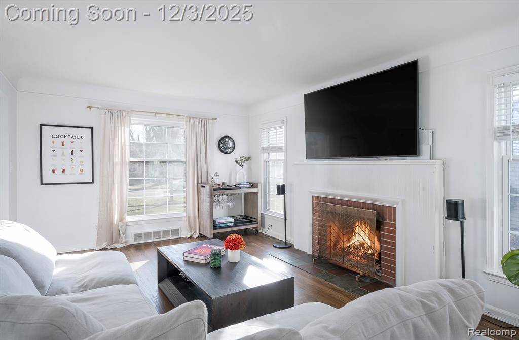 Royal Oak, MI 48073,4218 Normandy Road