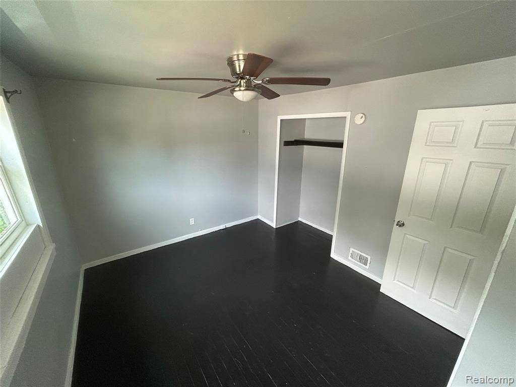 Westland, MI 48186,2210 Ellsworth