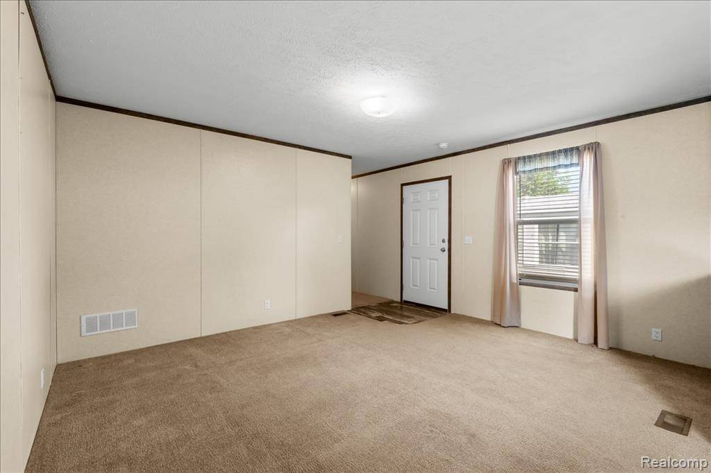 Whitmore Lake, MI 48189,11731 Valerie Lane