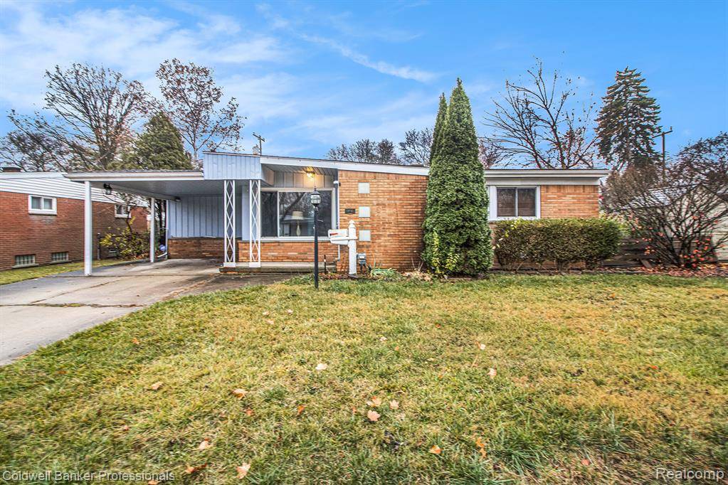 Oak Park, MI 48237,14561 Leslie Street