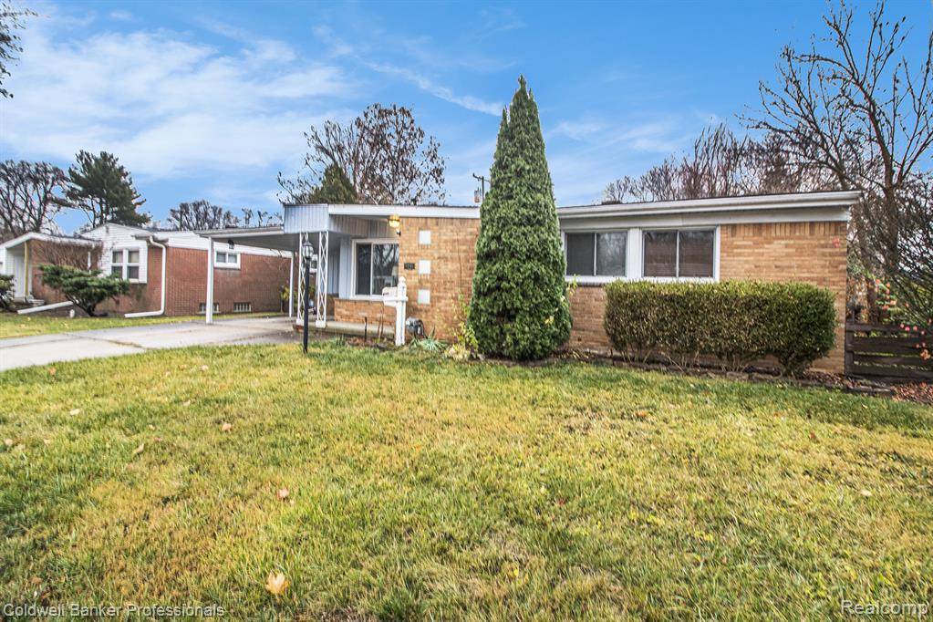 Oak Park, MI 48237,14561 Leslie Street