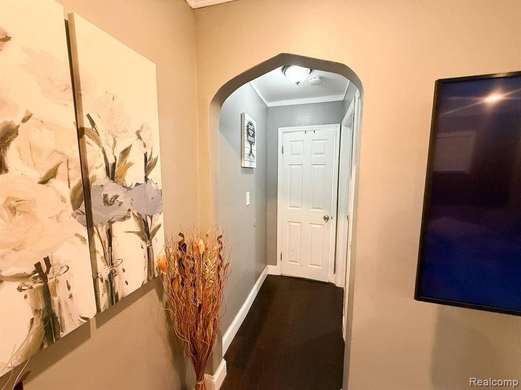 Dearborn Heights, MI 48125,4924 Jackson Street