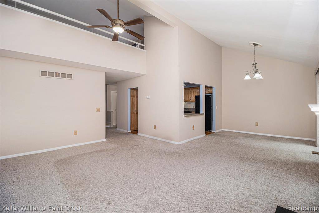 Rochester Hills, MI 48307,521 Oxford Court