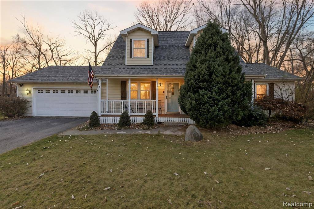 Jackson, MI 49201,6974 Surrey Lane