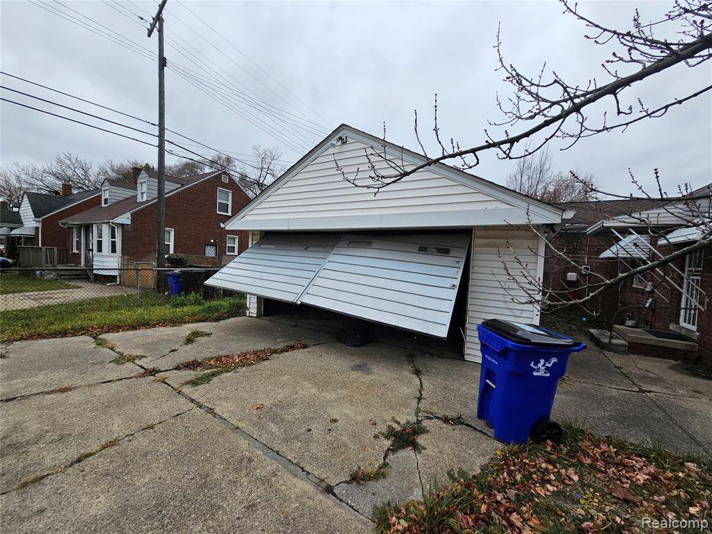 Detroit, MI 48224,19442 Moross Road