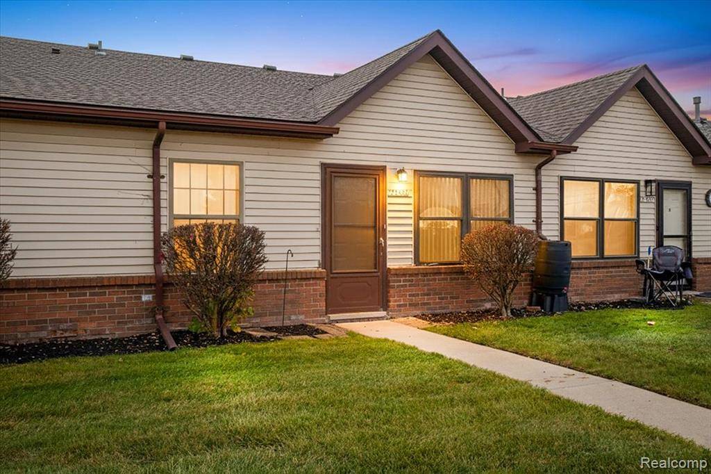 Clinton Twp, MI 48035,23650 Cottrell Street