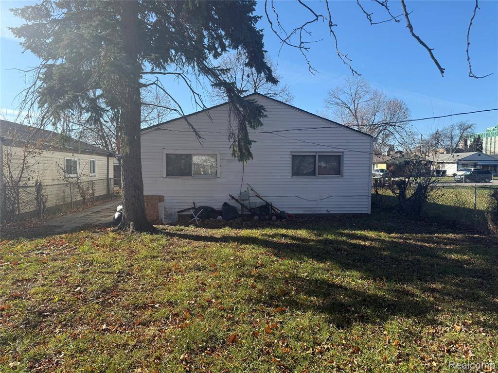 Detroit, MI 48215,4194 Algonquin Street