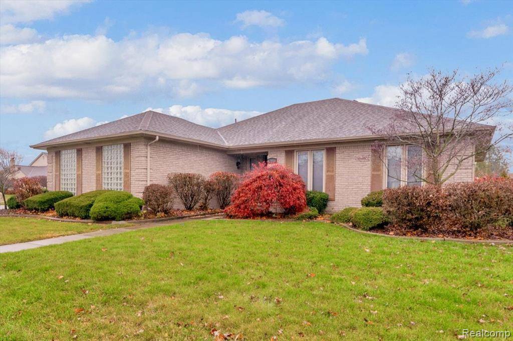 Clinton Twp, MI 48038,43939 Manitou Drive