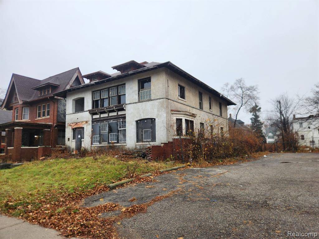 Detroit, MI 48207,1057 E Grand Boulevard