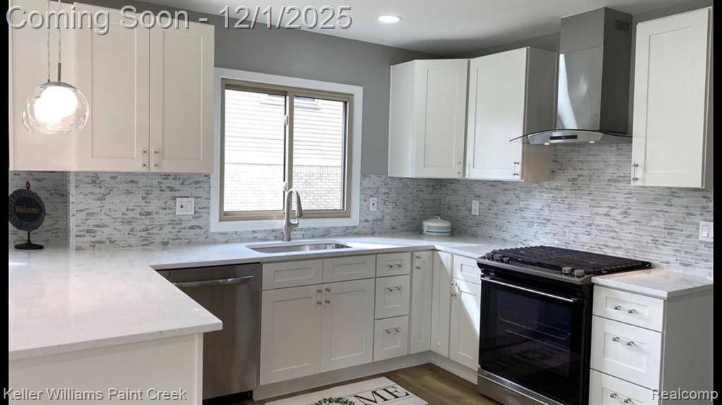 Novi, MI,24808 Sutherland Drive